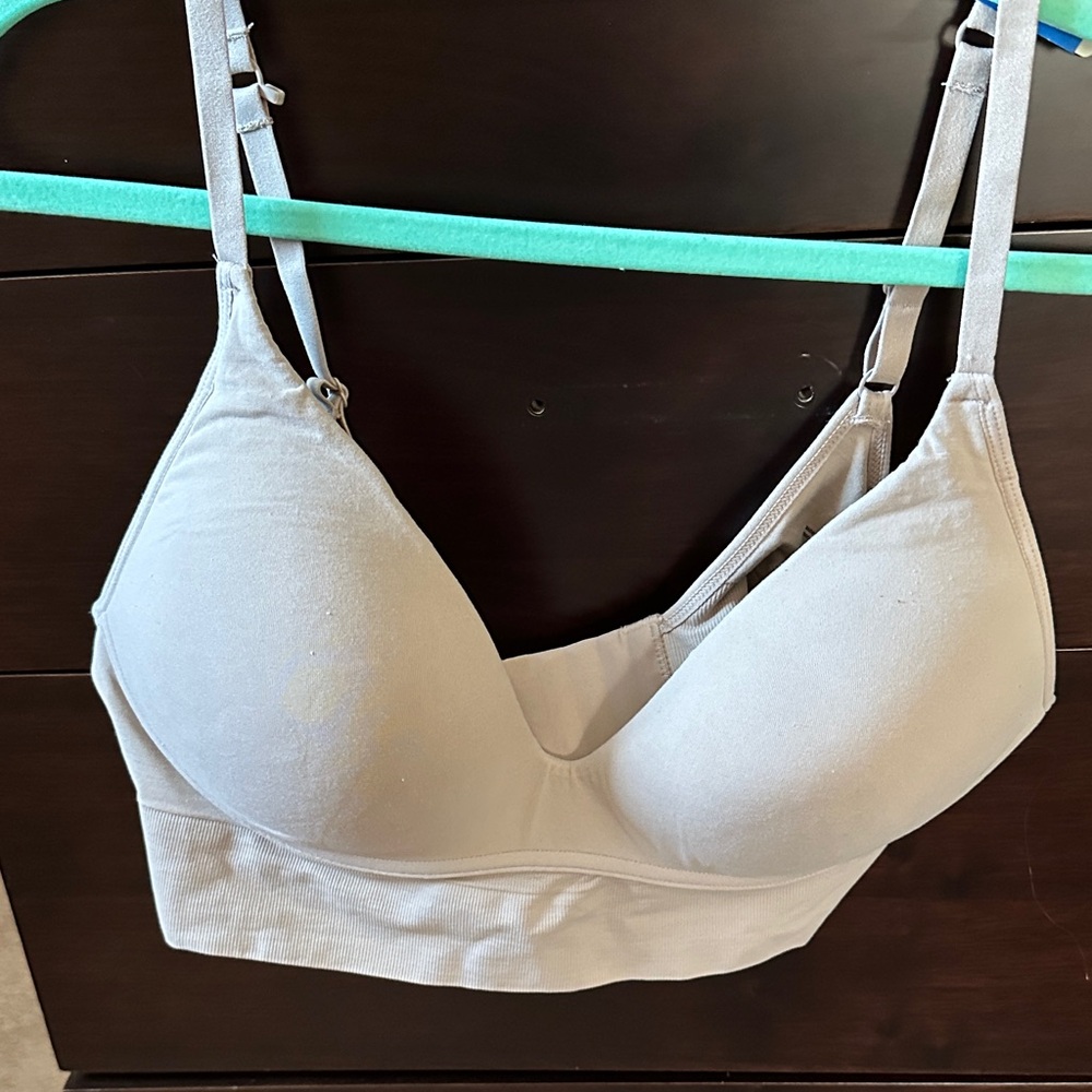 Maidenform Light Gray Seamless Bra
